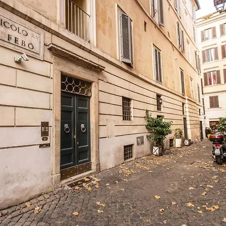 Febo Decharm Apartamento