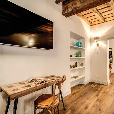 Febo Decharm Apartamento *