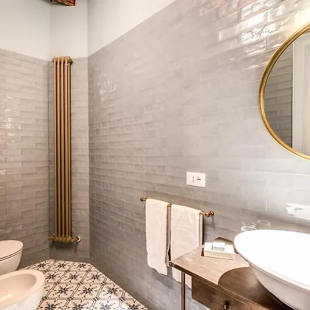 Febo Decharm Apartamento